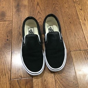 Black Vans slip on sneakers sz 8